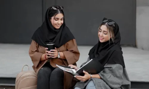 برای رفتن به دانشگاه چی بپوشم؟