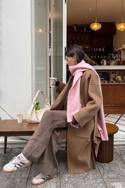 موکا موس و صورتی کثیف (Dusty Pink)