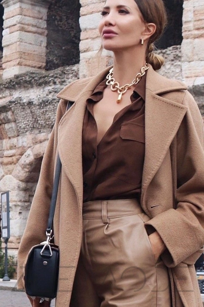 موکا موس و قهوه‌ای تیره